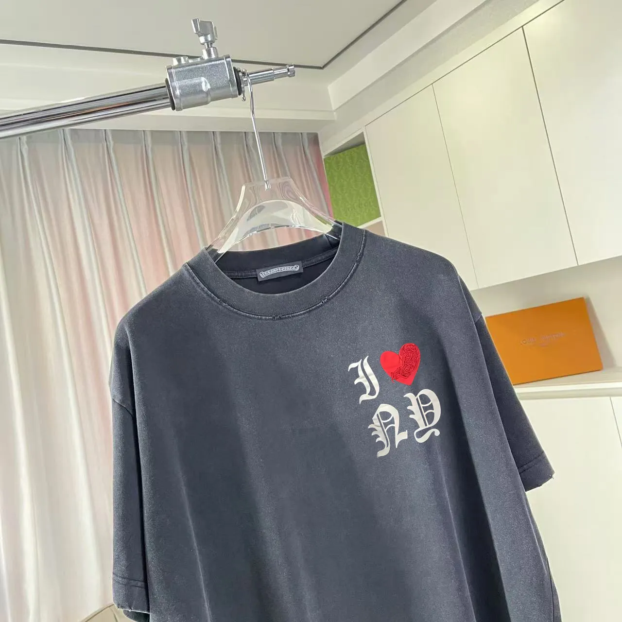 🅿️200 ch Crocodile* 2025 spring and summer new style, washed, worn, Sanskrit cross print, short-sleeved T-shirt, customized fabric 320g, same style for men and women, size: S M L XL XXL five codes, color: black gray